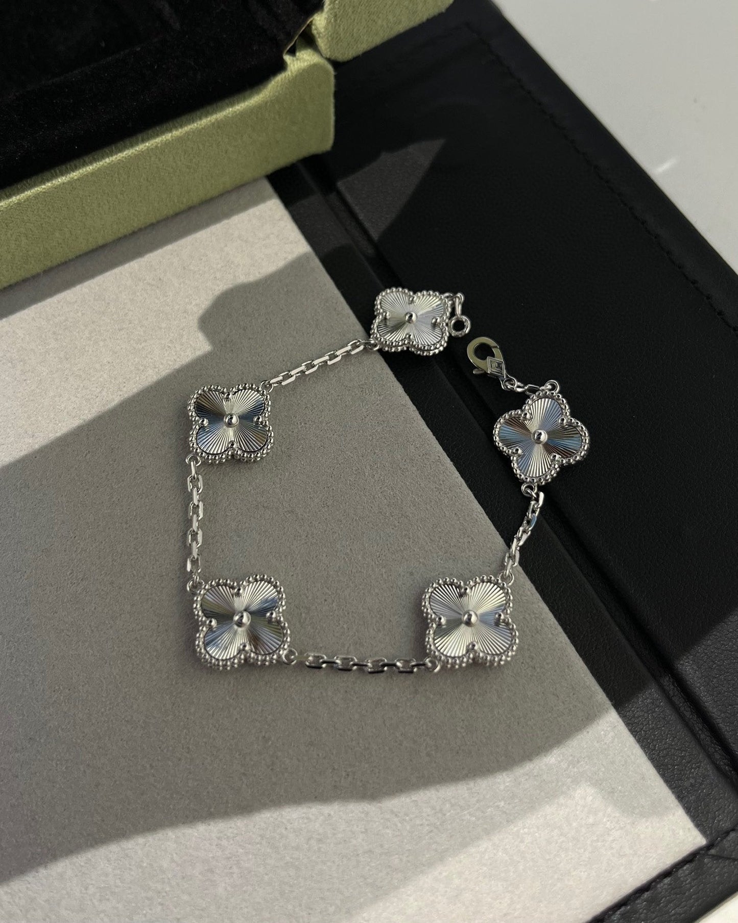 [Sprite Jewelry]New  CLOVER 5 MOTIF LASER BRACELET COLLECTION